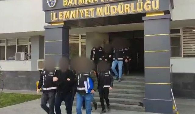 Kendini MİT görevlisi olarak tanıtan dolandırıcılardan 1,5 milyon TL’lik vurgun