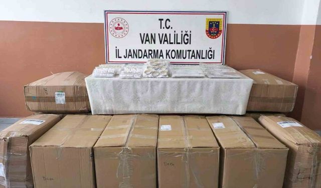 Van’da 17 bin 160 adet kaçak bijuteri malzemesi ele geçirildi