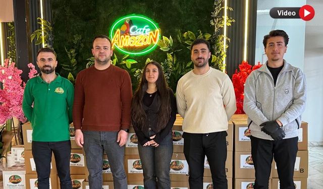 Yüksekovalı Esnaftan Örnek Davranış: 3 Günlük Ciroyla 160 Aileye Ramazan Kolisi