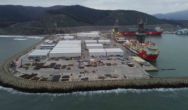 Bayraktar: "Enerjide Tam Bağımsız Türkiye yolunda  tamamlıyoruz"