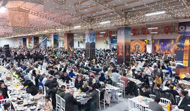 Mardin’de 7 bin kişi kardeşlik iftarında buluştu