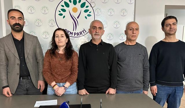 DEM Parti Yüksekova ilçe Örgütü’nden İki Dilde Bayram Mesajı
