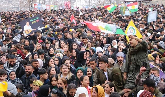 Hakkâri’de Newroz Coşkuyla Kutlandı