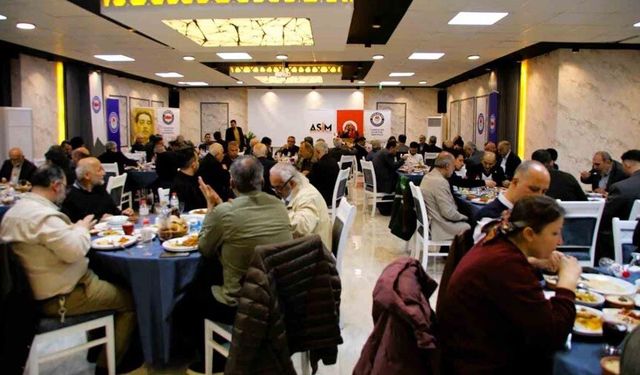 Adana’da sivil toplum ve eğitim camiası iftarda buluştu