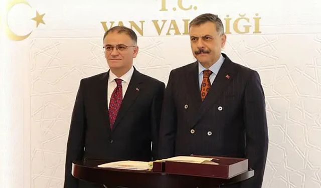 Bakan Mustafa  Çiftçi Van’da