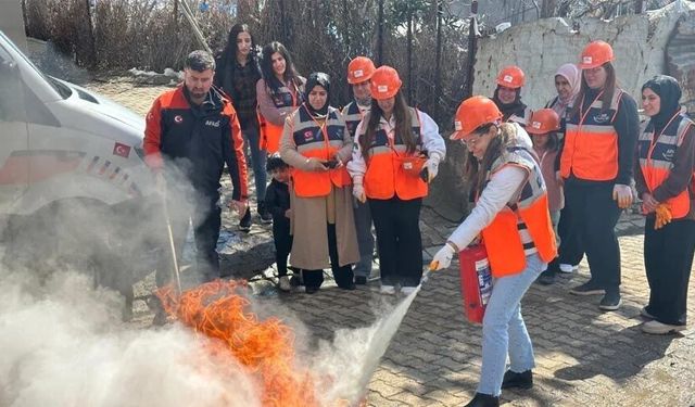 Şırnak’ta tamamı kadınlardan oluşan AFAD gönüllü ekibi eğitimi tamamladı