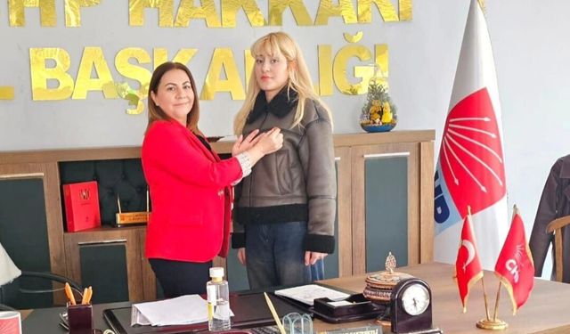 Hakkari’de 18 yaşına giren genç kızın ilk tercihi CHP oldu!