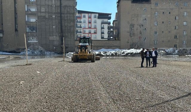 Yüksekova’da Newroz Alanı Çalışmaları Sürüyor