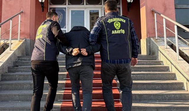 Hakkâri’de 25 Yıl Hapis Cezası Bulunan Uyuşturucu Hükümlüsü Yakalandı