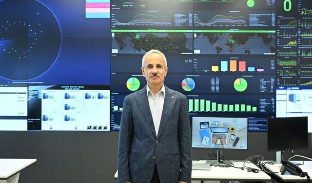 Uraloğlu: "Mobil cepten internet abone sayısı 75,6 milyon seviyesine ulaştı"