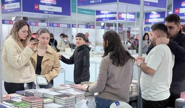 İstanbul Valiliği Beşiktaş Kitap Fuarı düzenlenen törenle açıldı