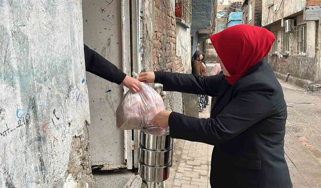 Diyarbakır’da sıcak yemek desteği ihtiyaç sahiplerine umut oluyor