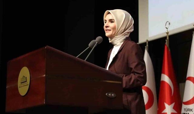 Göktaş: "Gençlerimizin geleceklerini sağlam adımlarla inşa etmelerini destekleyen bir anlayışla çalışıyoruz"