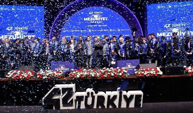 Bakan Kacır: Bugün 23 yıl öncesine göre bambaşka bir Türkiye var