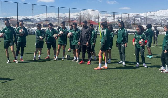 Yüksekova Spor, güçlü rakibi Galatasaray’ı ağırlıyor