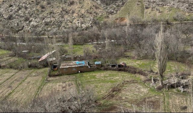 Cevizli köyü sakinlerinden yol talebi