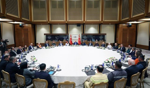 Cumhurbaşkanı Erdoğan, işçi ve işveren temsilcilerini kabul etti