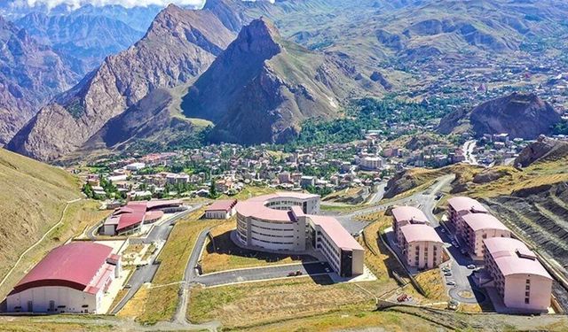 HAKKARİ ÜNİVERSİTESİ-4 Kısımda Mal/Malzeme Alımı