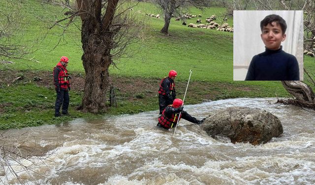Şemdinli’de kaybolan çocuk için arama çalışmaları ikinci gününde sürüyor