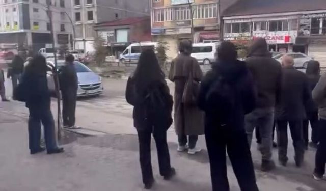 Yüksekova’da Servisler Kontak Kapattı