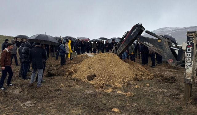 Mediha Öner toprağa verildi