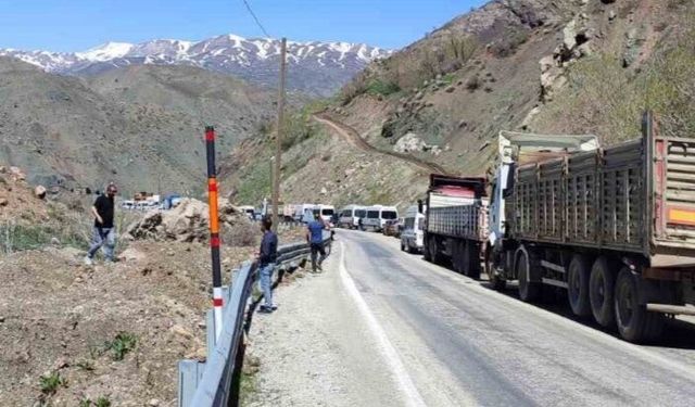 Hakkari–Van Yolunda Kontrollü Ulaşım ve Gece Kapanma Uyarısı
