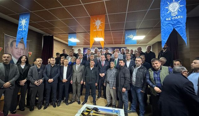 Yüksekova’da Gelecek Partisi’nden AK Parti’ye katılım