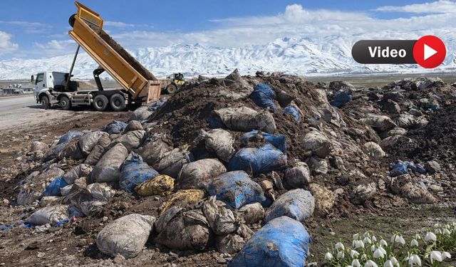 Yüksekova’nın güzel manzarasına gölge düştü: Şehrin girişi çöplerle dolu