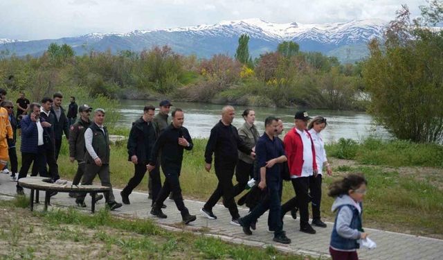 Muş’ta "Orman Benim" etkinliği ve doğa yürüyüşü düzenlendi