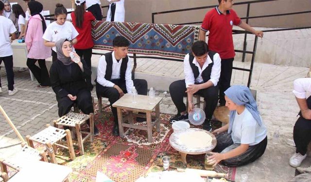 Cizreli öğrencilerden bilim fuarında yöresel lezzet atağı