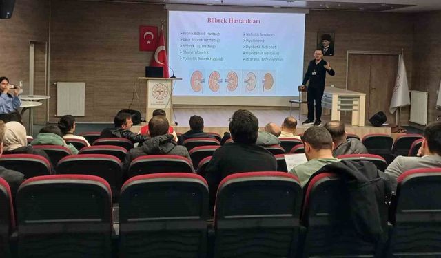 Göç İdaresi personellerine halk sağlığı eğitimi verildi