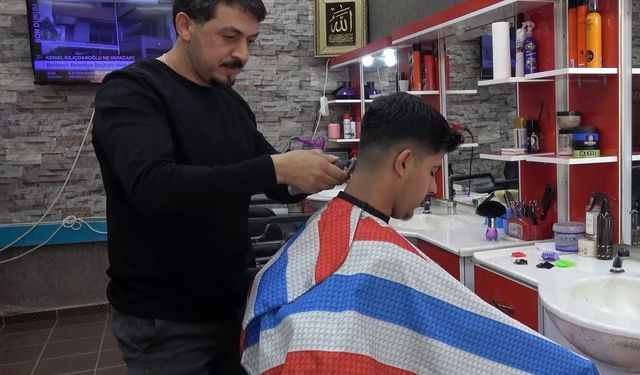 Van’da bayram yoğunluğu yaşayan kuaför ve berberler randevulu sisteme geçti
