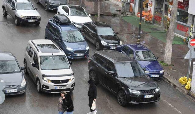 Kars bölgenin araç lideri oldu: Trafikte 55 bin 774 araçla zirveye yerleşti
