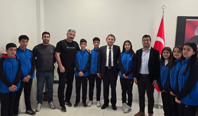 Vanlı eğitimciden şampiyonluklarla dolu 20 yıllık veda