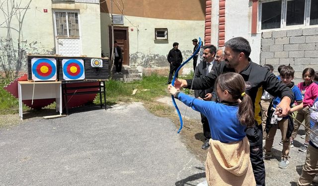 Hakkari’de ÇEDES Şenlikleri düzenlendi!