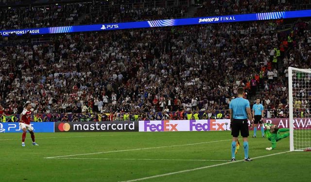 Devler Ligi'nde şampiyon Paris Saint-Germain oldu
