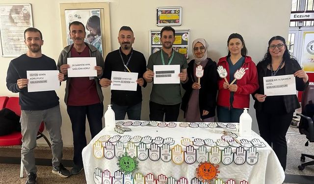 Yüksekova Devlet Hastanesi’nde “El Hijyeni Günü” Standı Kuruldu