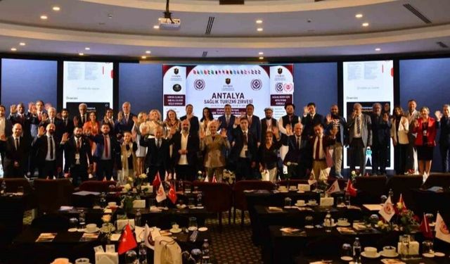 Antalya’da sağlık turizmi zirvesine 100’den fazla ülkeden katılım