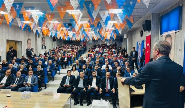 AK Parti Hakkâri’de Teşkilat Toplantısı Düzenlendi