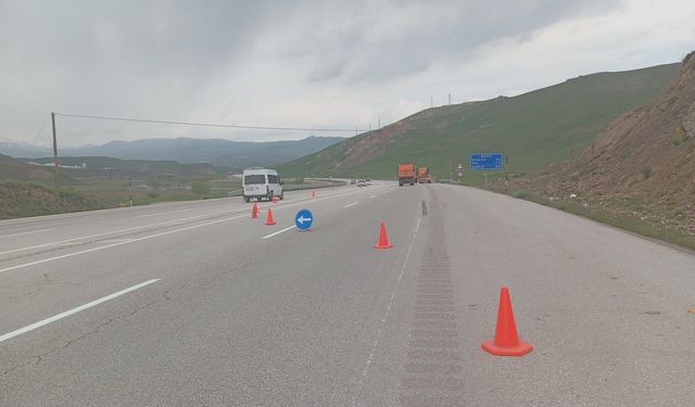 Yüksekova-Hakkari Karayolu’nda Asfalt Yama Çalışması