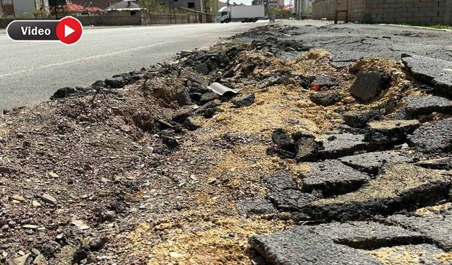 Yüksekova’da Bozuk Kaldırım Tepki Çekiyor: Kaldırım Değil Engel Parkuru