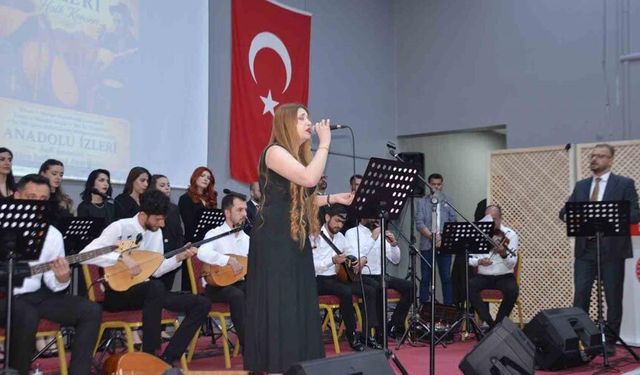 Bulanık’ta "Anadolu İzleri Halk Konseri" büyük ilgi gördü