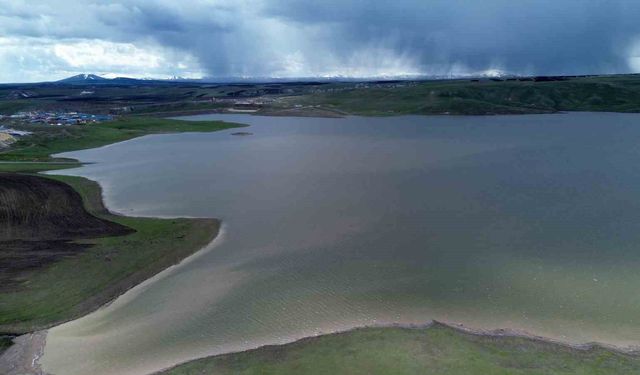 Kars Barajı’nda doluluk yüzde 100’e ulaştı, kontrollü su tahliyesi başlıyor