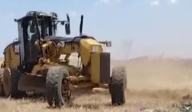 Gercüş’te korkutan yangın: Köyün geçim kaynağı ekili alanlar son anda kurtarıldı