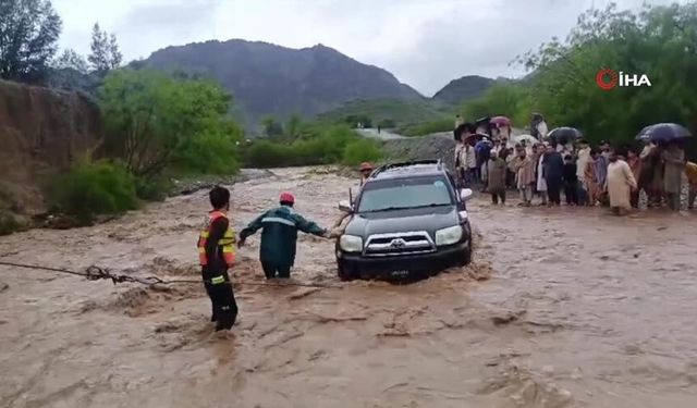 Pakistan’da şiddetli yağış: 7 ölü, 33 yaralı