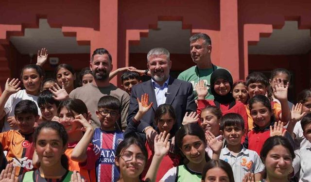Ağrı’da 14 kütüphane hizmete açıldı, yeni okul projesinin temeli atıldı