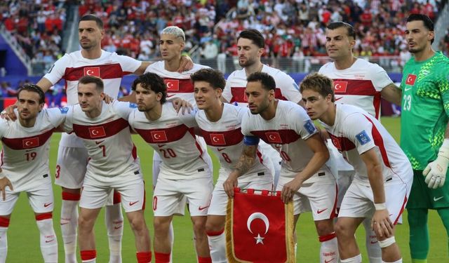 A Milli Futbol Takımı, FIFA sıralamasında 10 basamak birden düştü