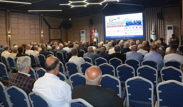 Tatvan’da toplumsal sorunlarla ilgili istişare toplantısı düzenledi