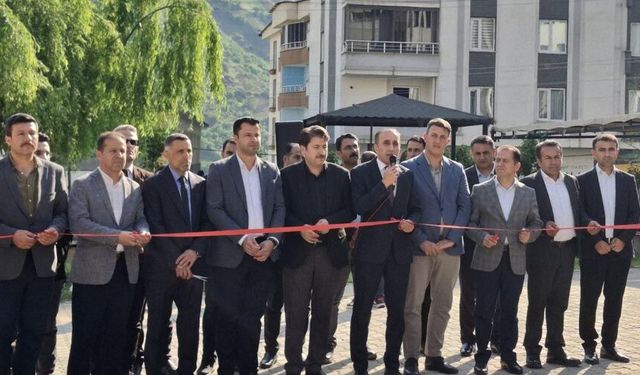 Şemdinli’de Hayat Boyu Öğrenme Coşkusu: Yıl Sonu Sergisi Açıldı