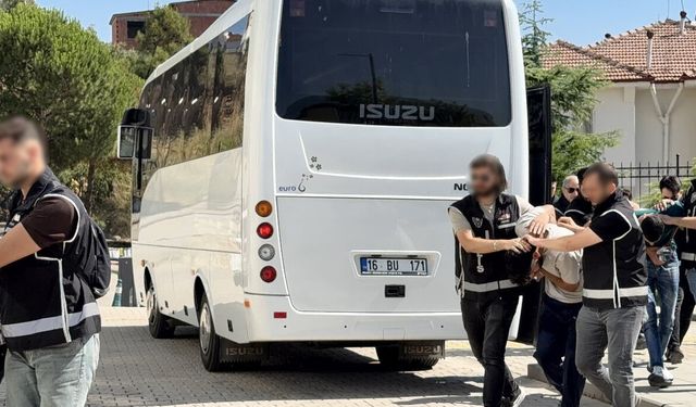 Daltonlar’a Orhangazi’de şafak baskını : 9 gözaltı